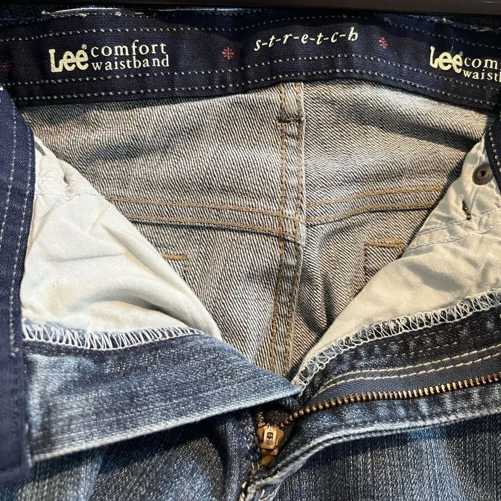 Lee Jeans  - Picture 3 of 5